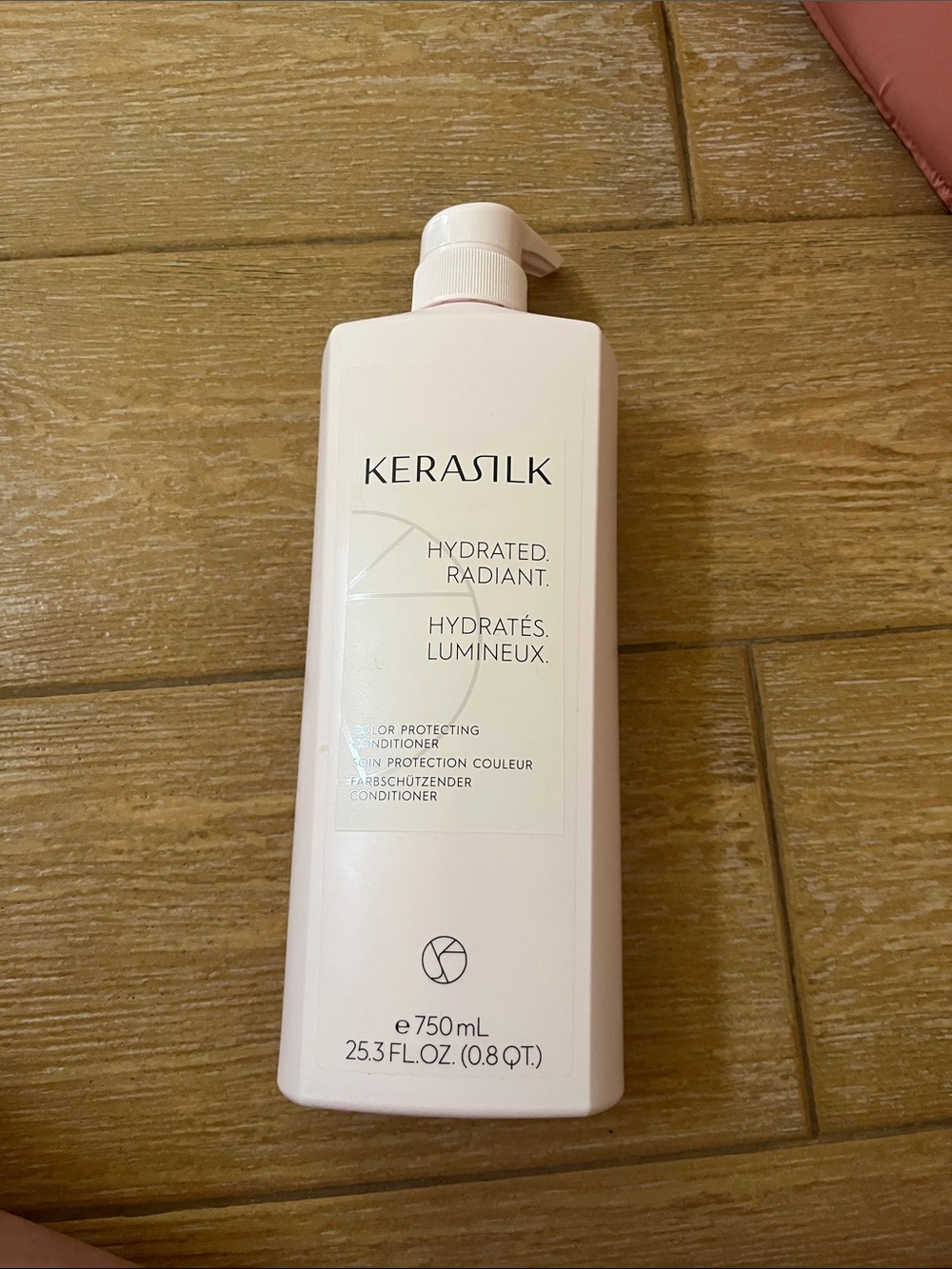 Kerasilk Hydrated Radiant Hair Conditioner - Light Pink